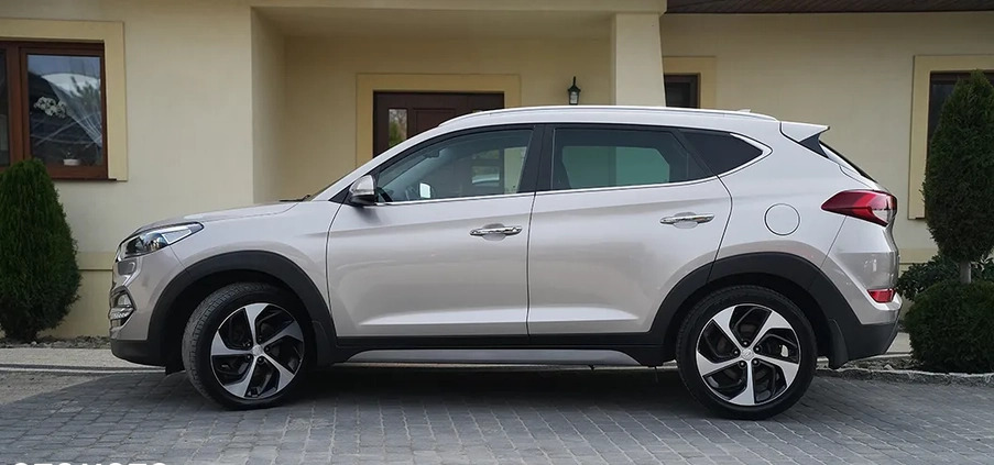Hyundai Tucson cena 77900 przebieg: 139000, rok produkcji 2017 z Świnoujście małe 742